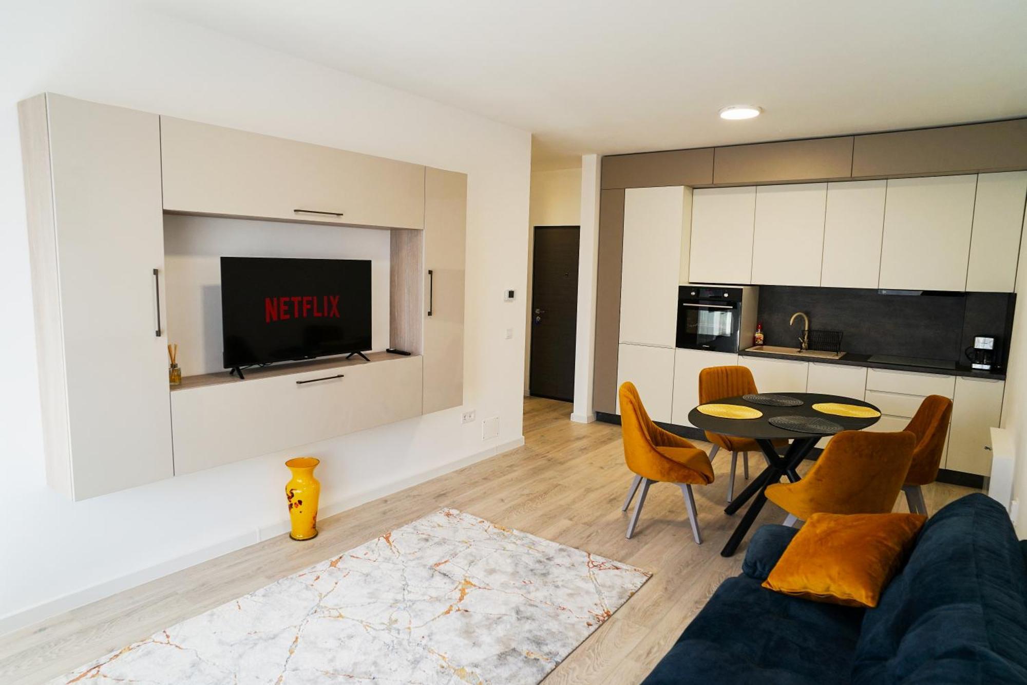 Mirandis Apartments - Comfort & Private Parking Near Coresi Mall Braşov Exterior foto